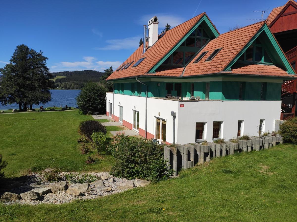 Appartamento Lipno Riviéra - Myši v botě Lipno nad Vltavou Esterno foto