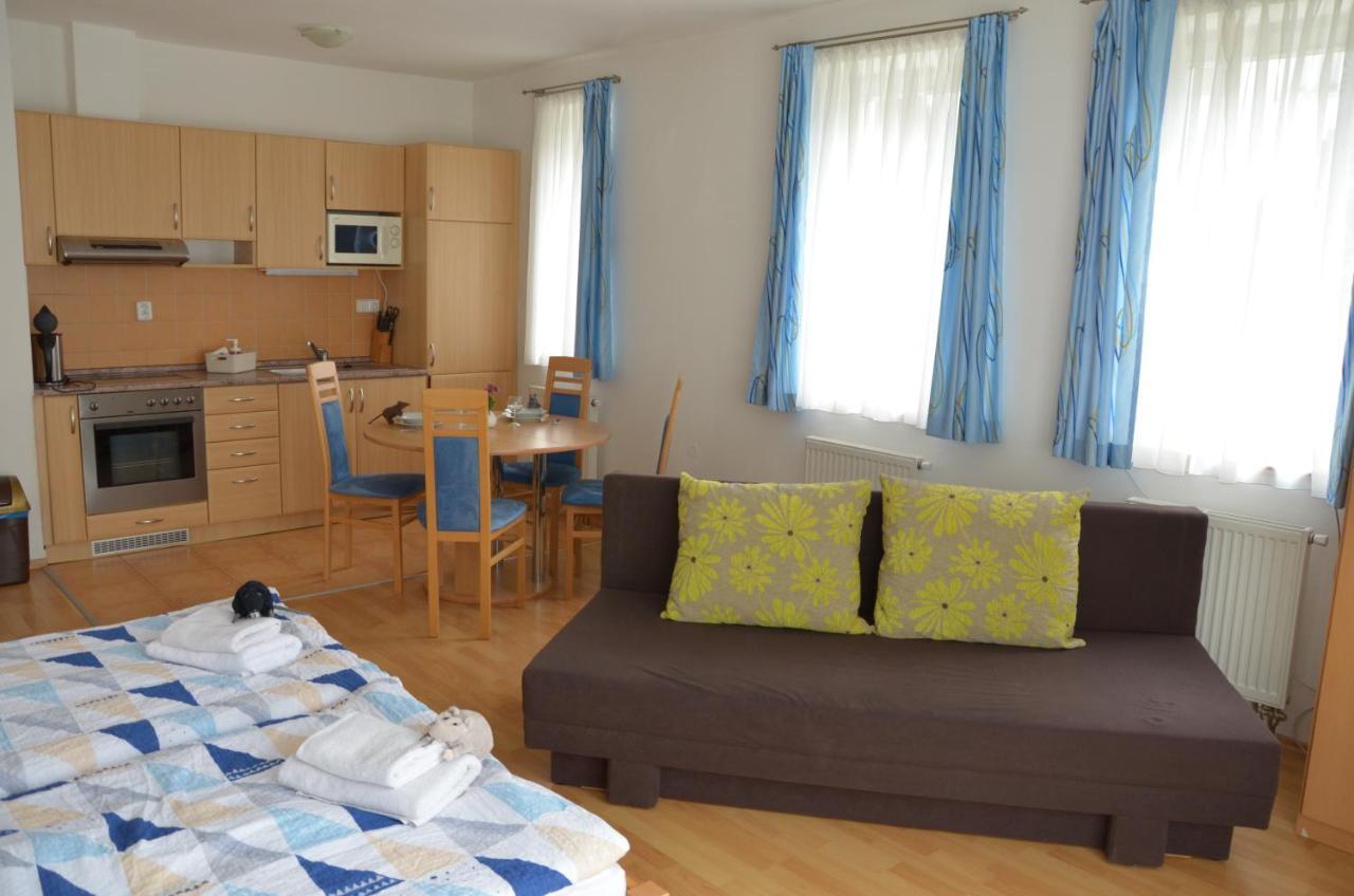 Appartamento Lipno Riviéra - Myši v botě Lipno nad Vltavou Esterno foto
